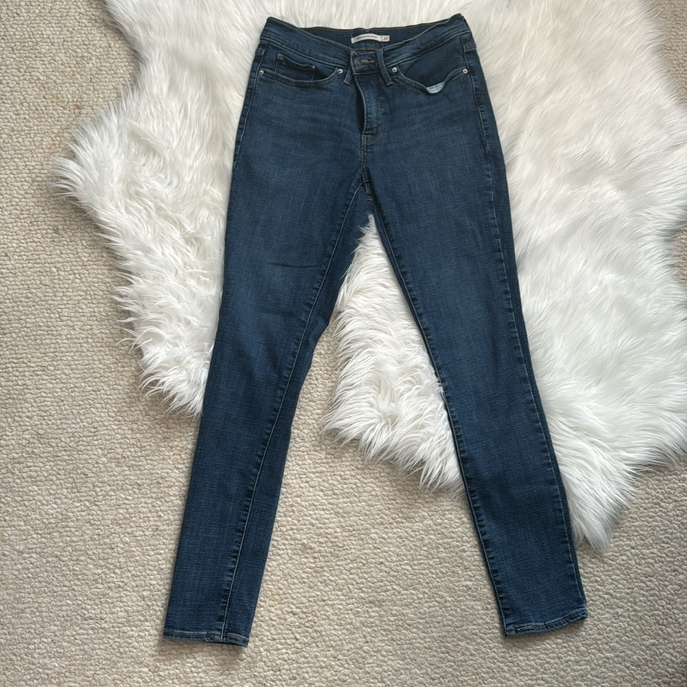 Levi’s 311 shaping skinny jeans